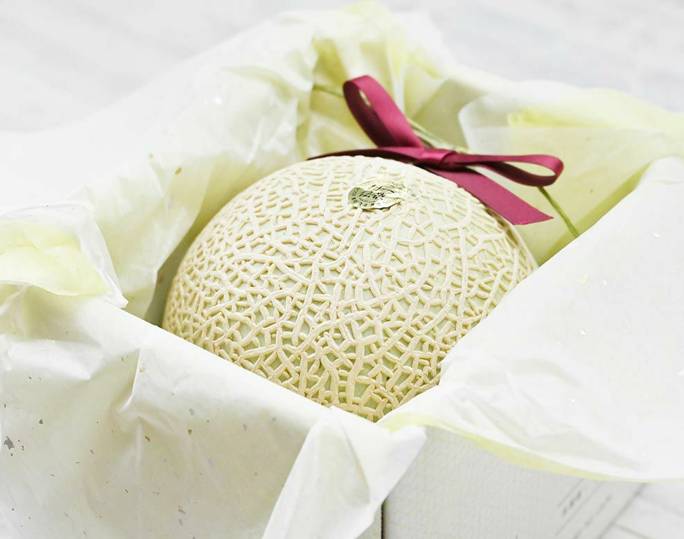 【特選】出産祝い 花包みマスクメロン1玉1.4kg以上